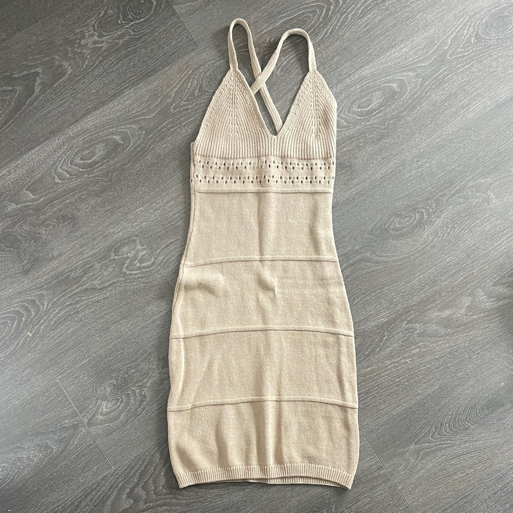 Elegant Beige Knit Dress
